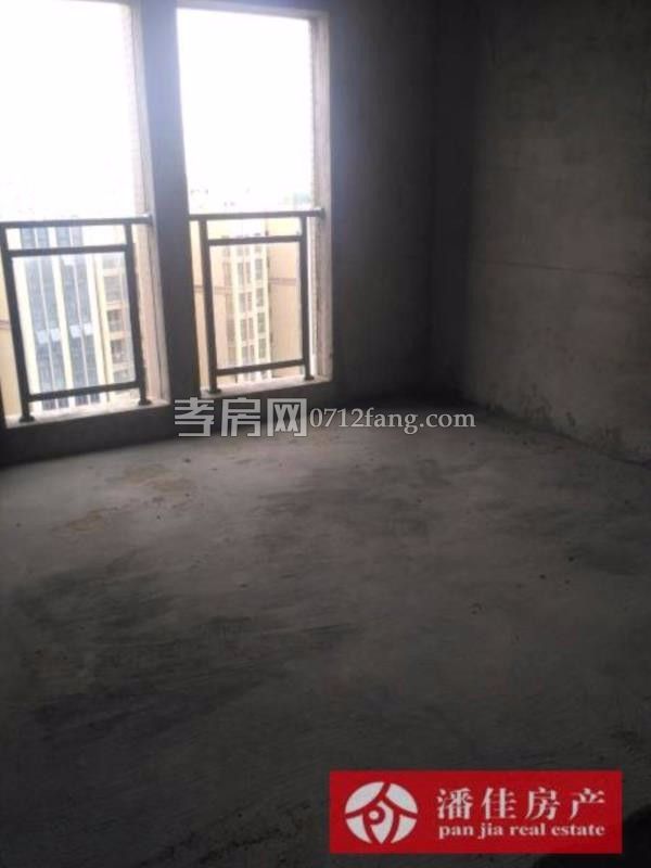 滿二體育館旁小康新村2室2廳1衛(wèi)109平精裝修拎包入住