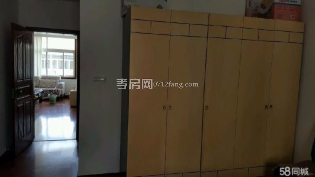 濱湖天地4室2廳2衛(wèi)127送20平毛坯特價出清