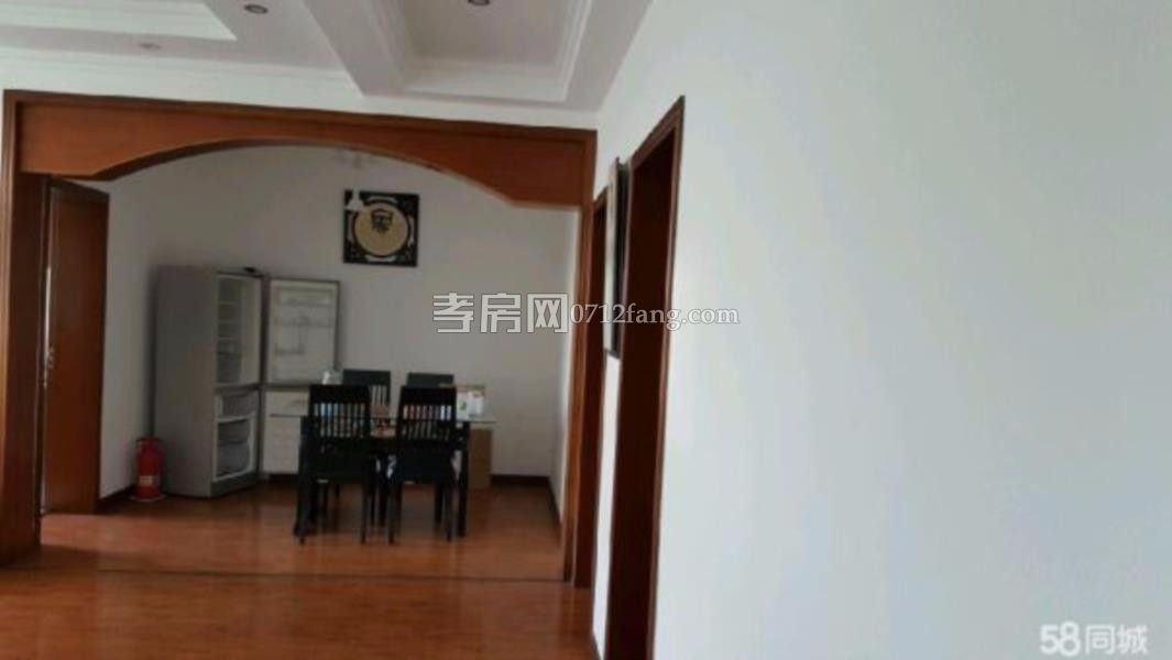 三面采光南北通透香港城一期4室2廳2衛(wèi)139送20平觀景房