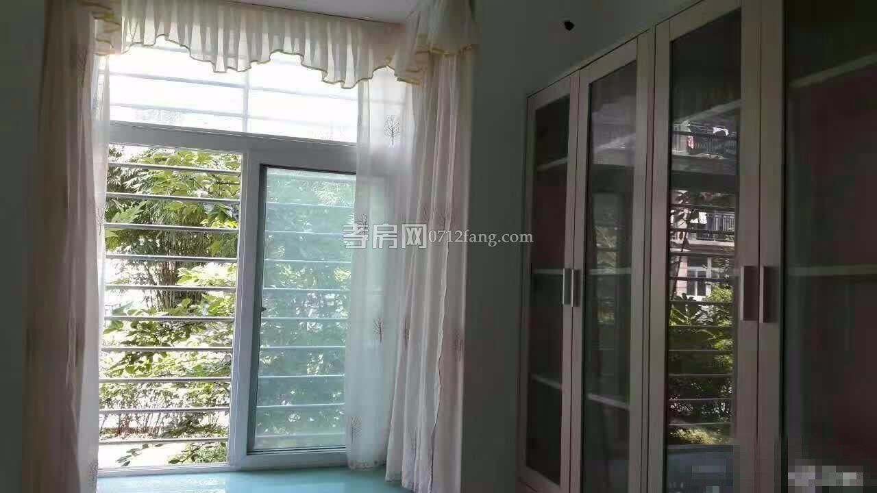 乾坤陽(yáng)光花園洋房精裝南北通透