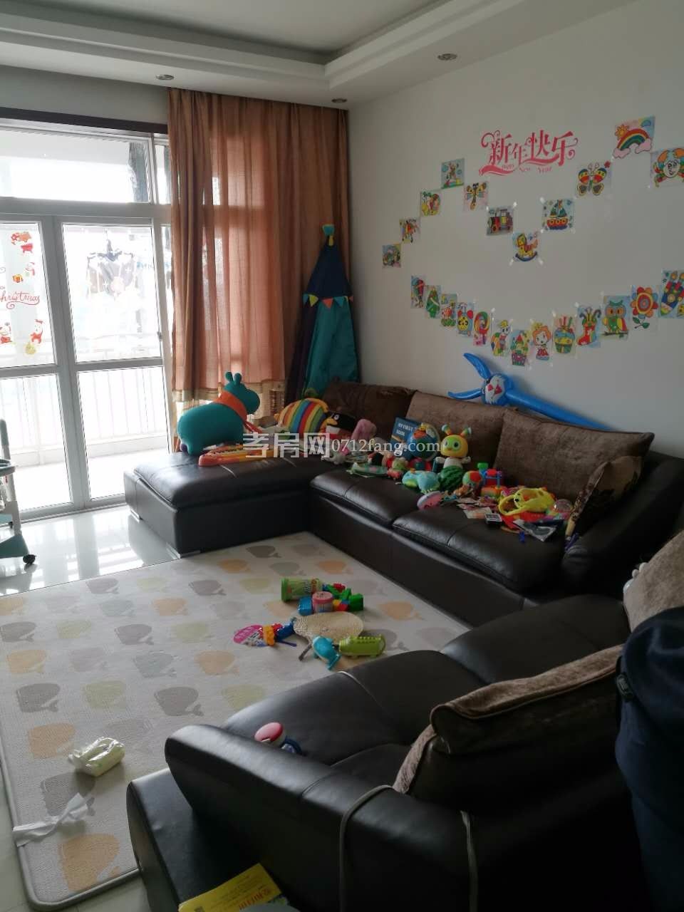 宇濟(jì)時(shí)代廣場家電家具齊全拎包入住