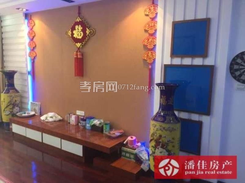 送入戶花園！中建國際一期中層114南北通透