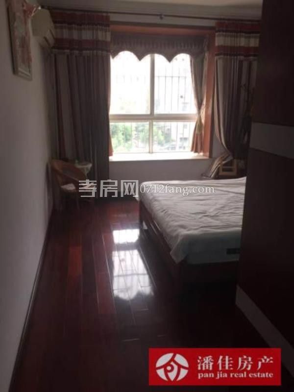 送入戶花園！中建國際一期中層114南北通透