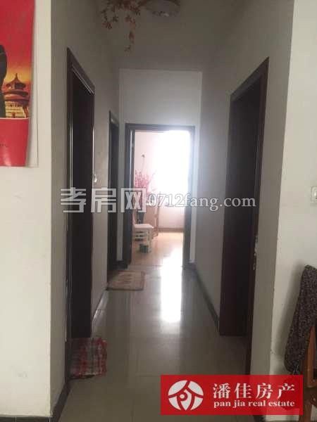 榮欣景城大三房精裝修120平證滿稅低60萬