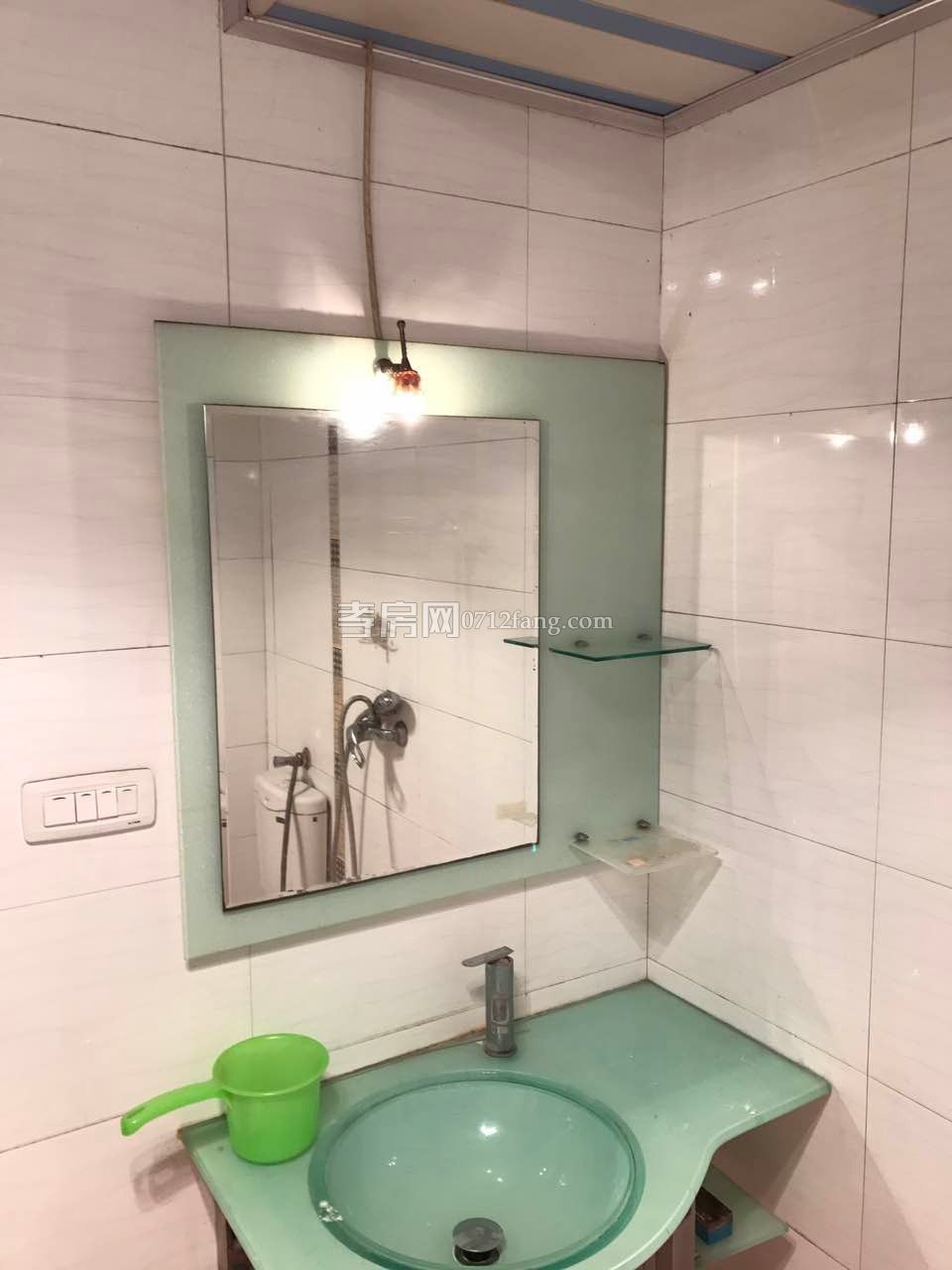 孝三路130平米家電家具齊全