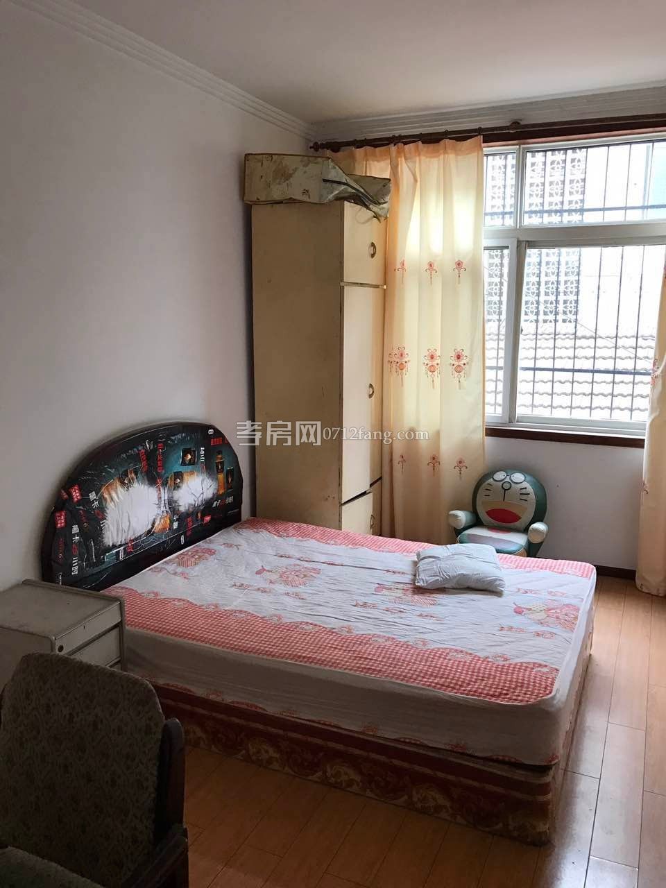 孝三路130平米家電家具齊全