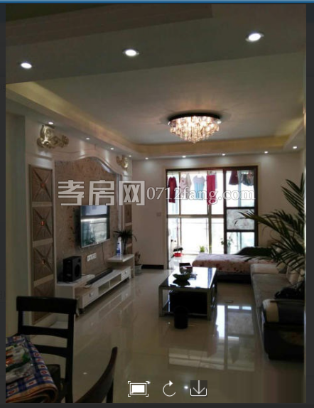 華隆家園3樓132平三室兩廳兩衛(wèi)雙陽(yáng)臺(tái)，毛坯房證件滿2！