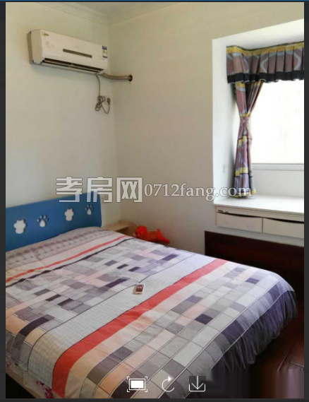 華隆家園3樓132平三室兩廳兩衛(wèi)雙陽(yáng)臺(tái)，毛坯房證件滿2！