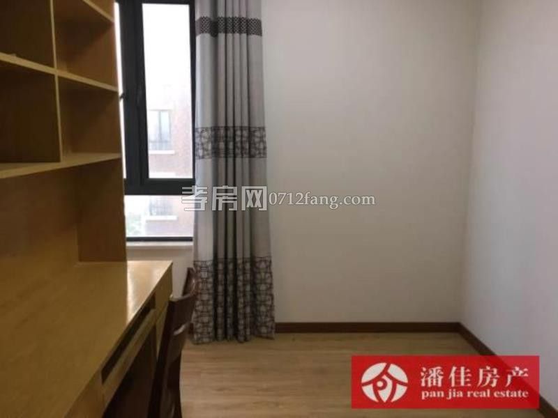 鼎觀世界3室2廳1衛(wèi)98平精裝修準(zhǔn)新房中間樓層