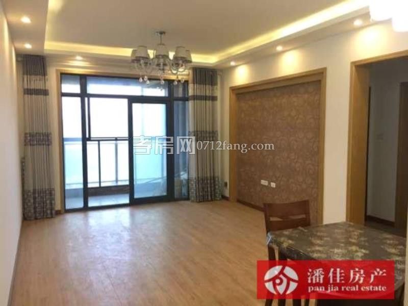 鼎觀世界3室2廳1衛(wèi)98平精裝修準(zhǔn)新房中間樓層