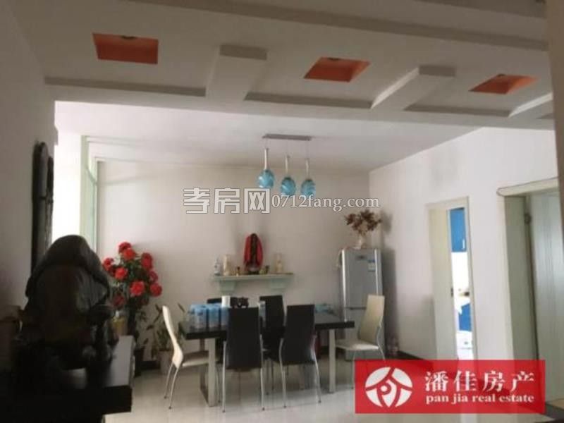 濱湖天地菊苑3室2廳2衛(wèi)114平毛坯觀景高層