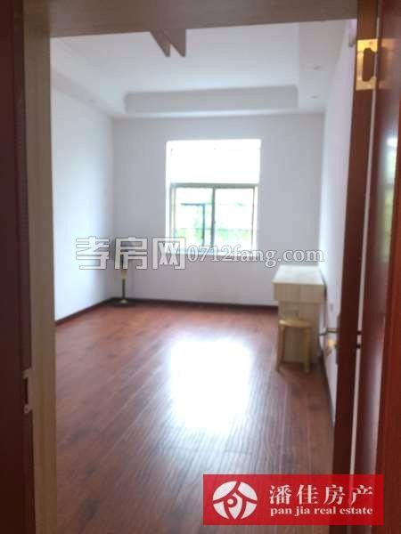 永新世家準(zhǔn)新房3室2廳2衛(wèi)毛坯超大陽(yáng)臺(tái)急售現(xiàn)直接辦一手證