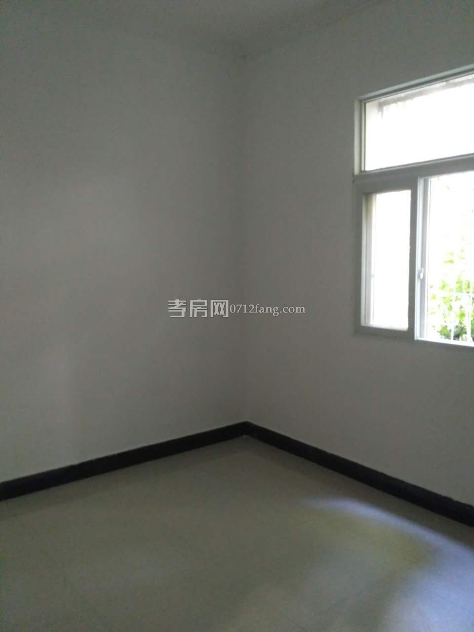 長(zhǎng)征二路玉泉楚環(huán)雙 房經(jīng)典三房特價(jià)43萬(wàn)急售