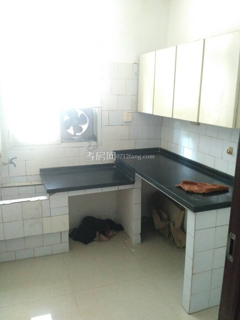 長(zhǎng)征二路玉泉楚環(huán)雙 房經(jīng)典三房特價(jià)43萬(wàn)急售