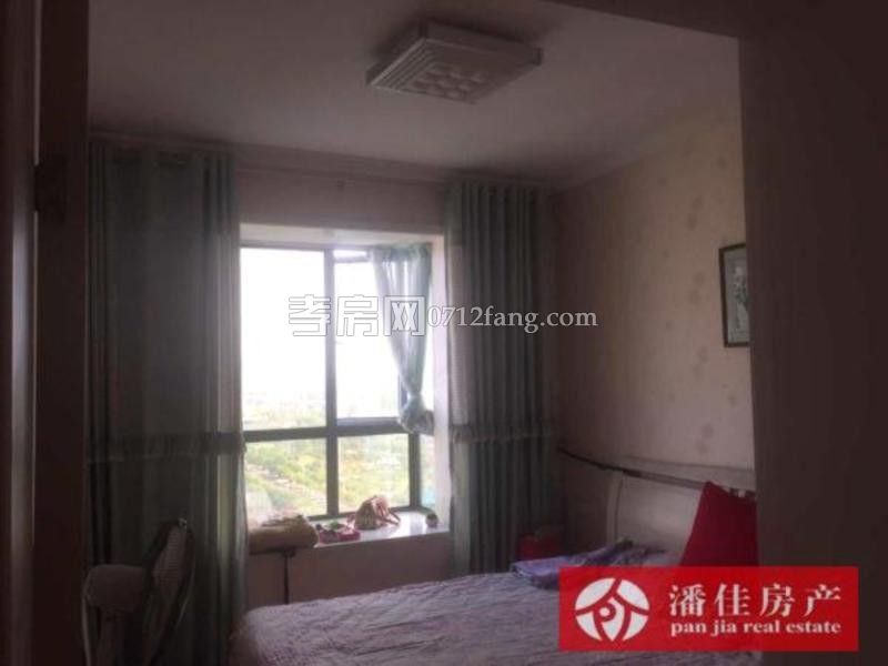 三面采光南北通透香港城一期4室2廳2衛(wèi)139送20平觀景房