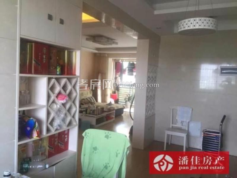 三面采光南北通透香港城一期4室2廳2衛(wèi)139送20平觀景房