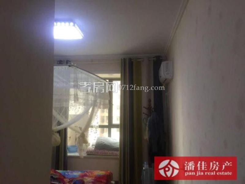 三面采光南北通透香港城一期4室2廳2衛(wèi)139送20平觀景房