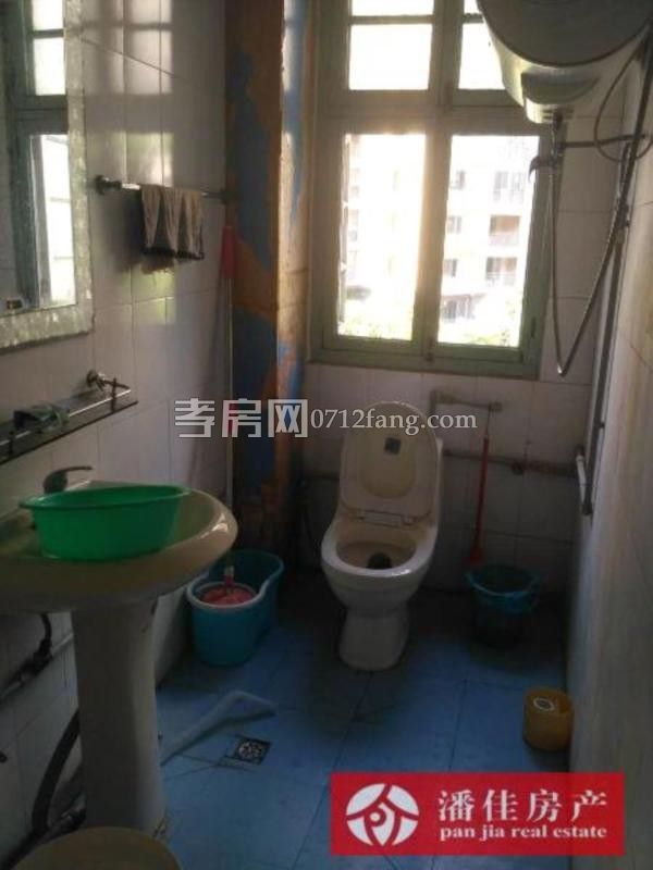 給小孩一個未來實小文昌 電信小區(qū)3室2廳1衛(wèi)101平