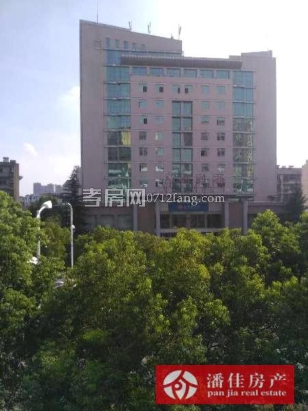 給小孩一個未來實小文昌 電信小區(qū)3室2廳1衛(wèi)101平