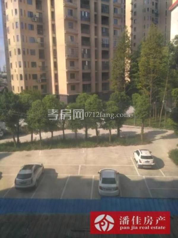 給小孩一個未來實小文昌 電信小區(qū)3室2廳1衛(wèi)101平