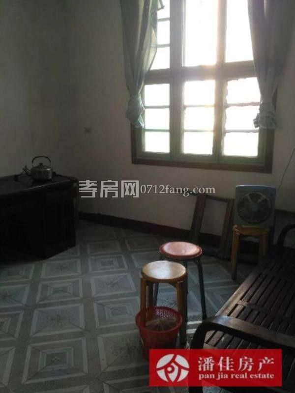 給小孩一個未來實小文昌 電信小區(qū)3室2廳1衛(wèi)101平