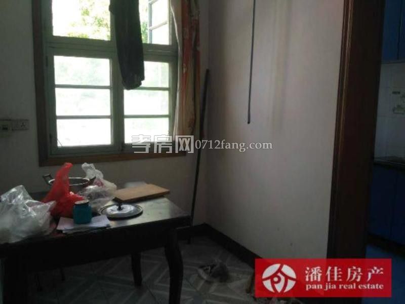 給小孩一個未來實小文昌 電信小區(qū)3室2廳1衛(wèi)101平