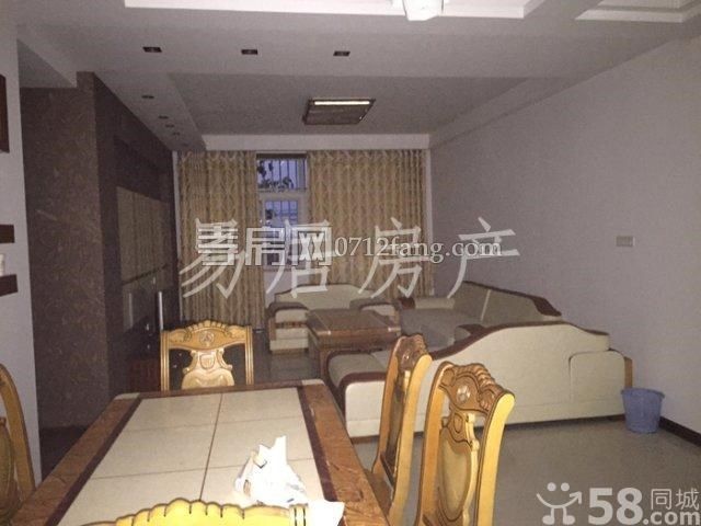 寶航新苑3房2廳2衛(wèi)精裝修