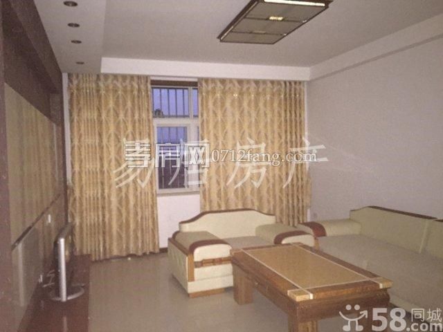 寶航新苑3房2廳2衛(wèi)精裝修