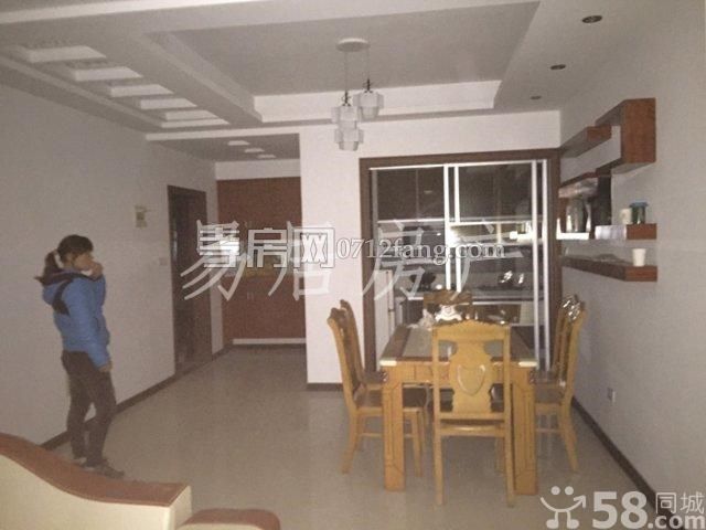 寶航新苑3房2廳2衛(wèi)精裝修