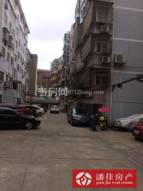 給小孩一個未來實小文昌 電信小區(qū)3室2廳1衛(wèi)101平