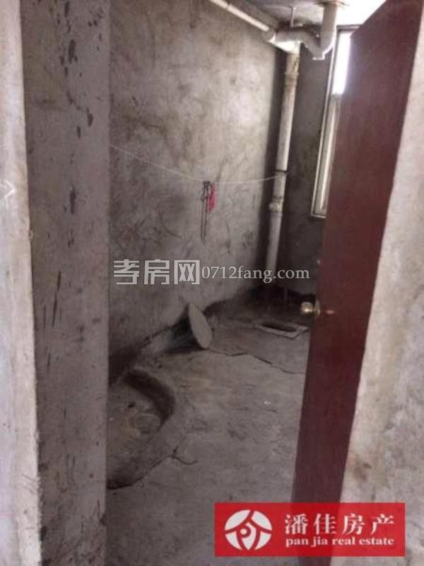 給小孩一個未來實小文昌 電信小區(qū)3室2廳1衛(wèi)101平