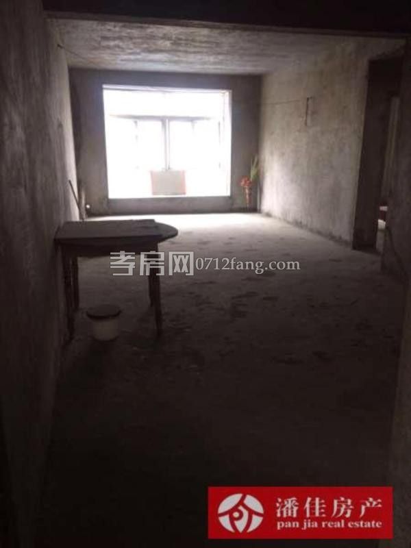 給小孩一個未來實小文昌 電信小區(qū)3室2廳1衛(wèi)101平