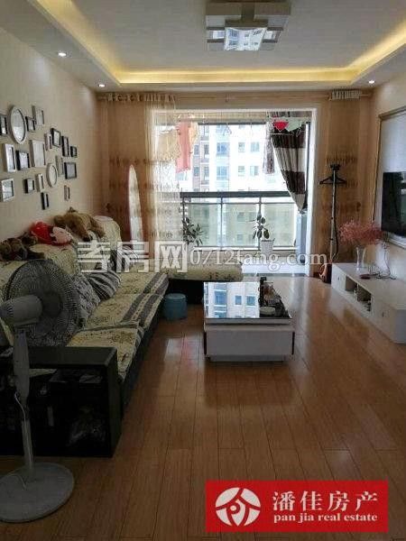 永新世家準(zhǔn)新房3室2廳2衛(wèi)毛坯超大陽(yáng)臺(tái)急售現(xiàn)直接辦一手證