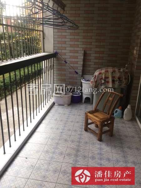 證滿稅低錦繡后湖中間層毛坯2居室47.5萬(wàn)