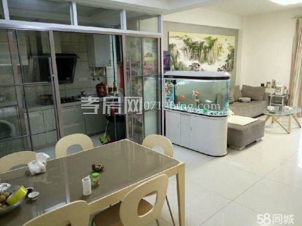 急售！滿二錦繡后湖精裝三房117平70萬