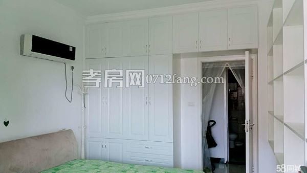 急售！滿二錦繡后湖精裝三房117平70萬