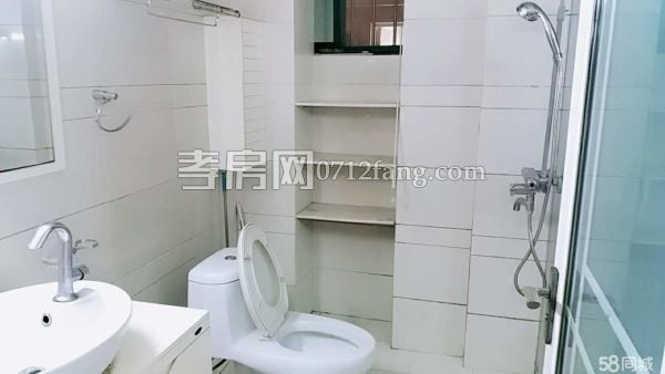 急售！滿二錦繡后湖精裝三房117平70萬