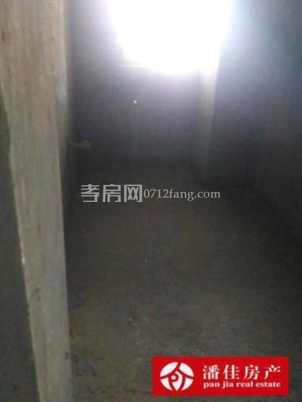 送入戶花園！中建國際一期中層114南北通透