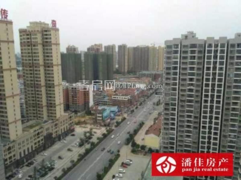 送入戶花園！中建國際一期中層114南北通透