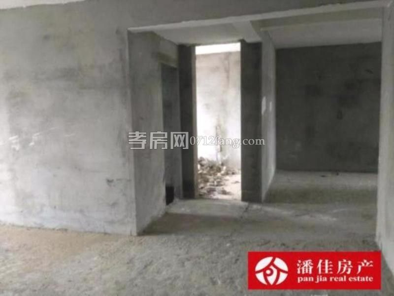 送入戶花園！中建國際一期中層114南北通透