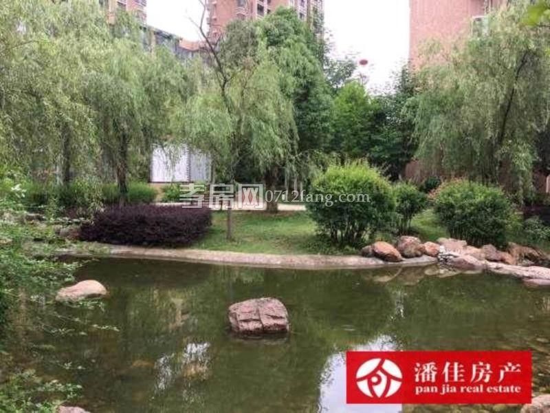 鼎觀世界3室2廳1衛(wèi)98平精裝修準(zhǔn)新房中間樓層