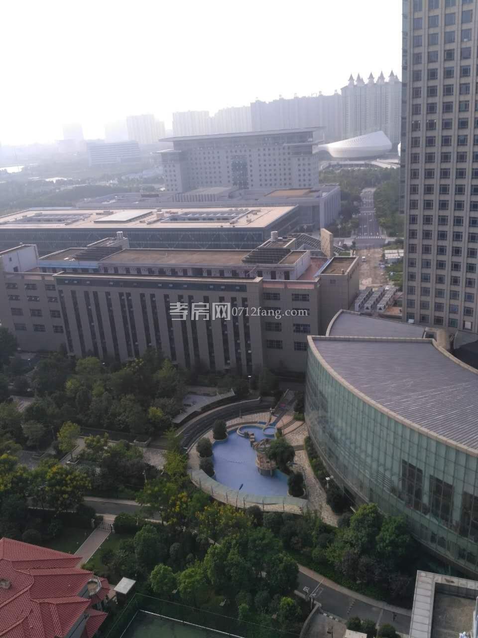 滿二體育館旁小康新村2室2廳1衛(wèi)109平精裝修拎包入住