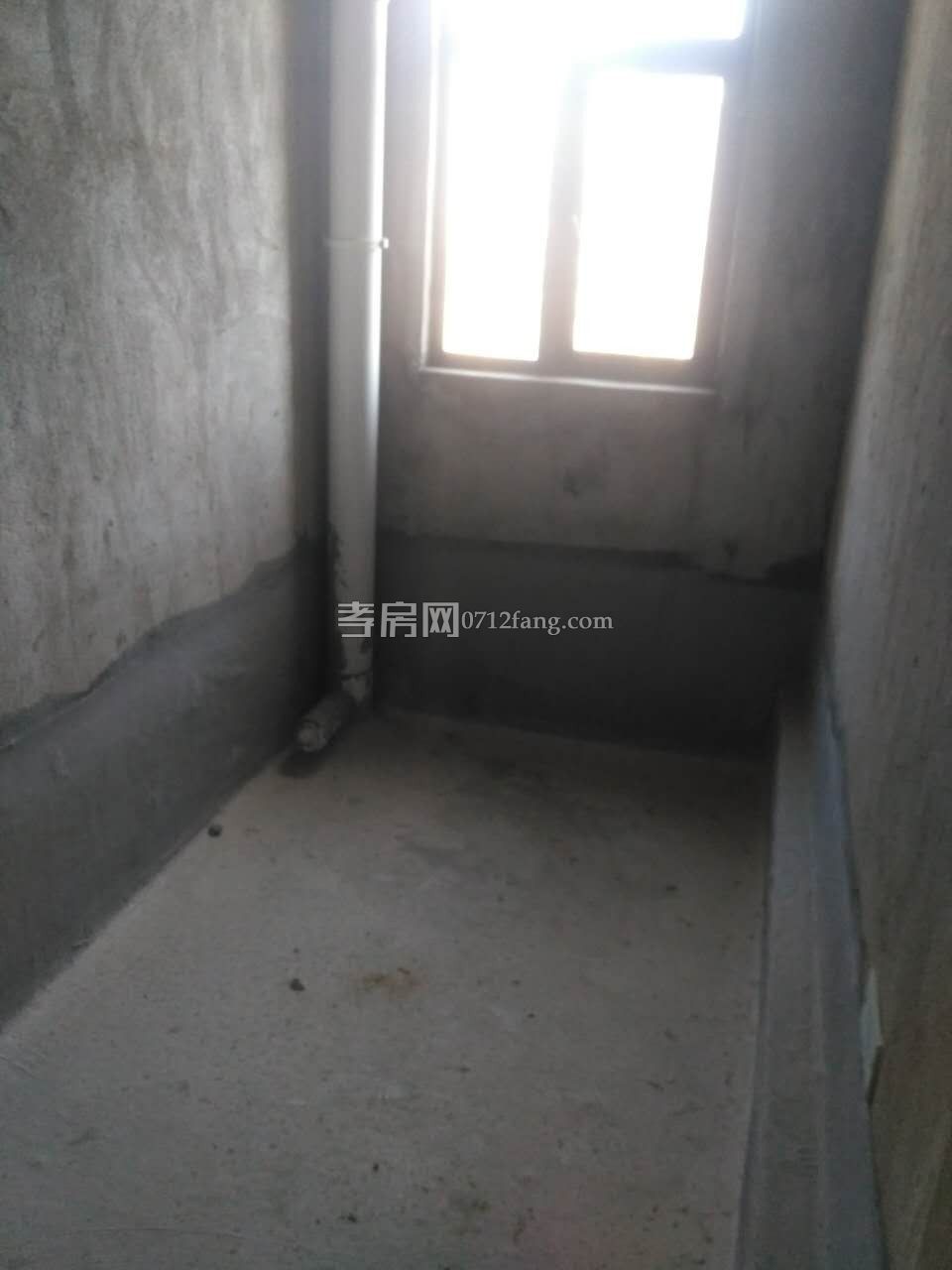 滿二體育館旁小康新村2室2廳1衛(wèi)109平精裝修拎包入住