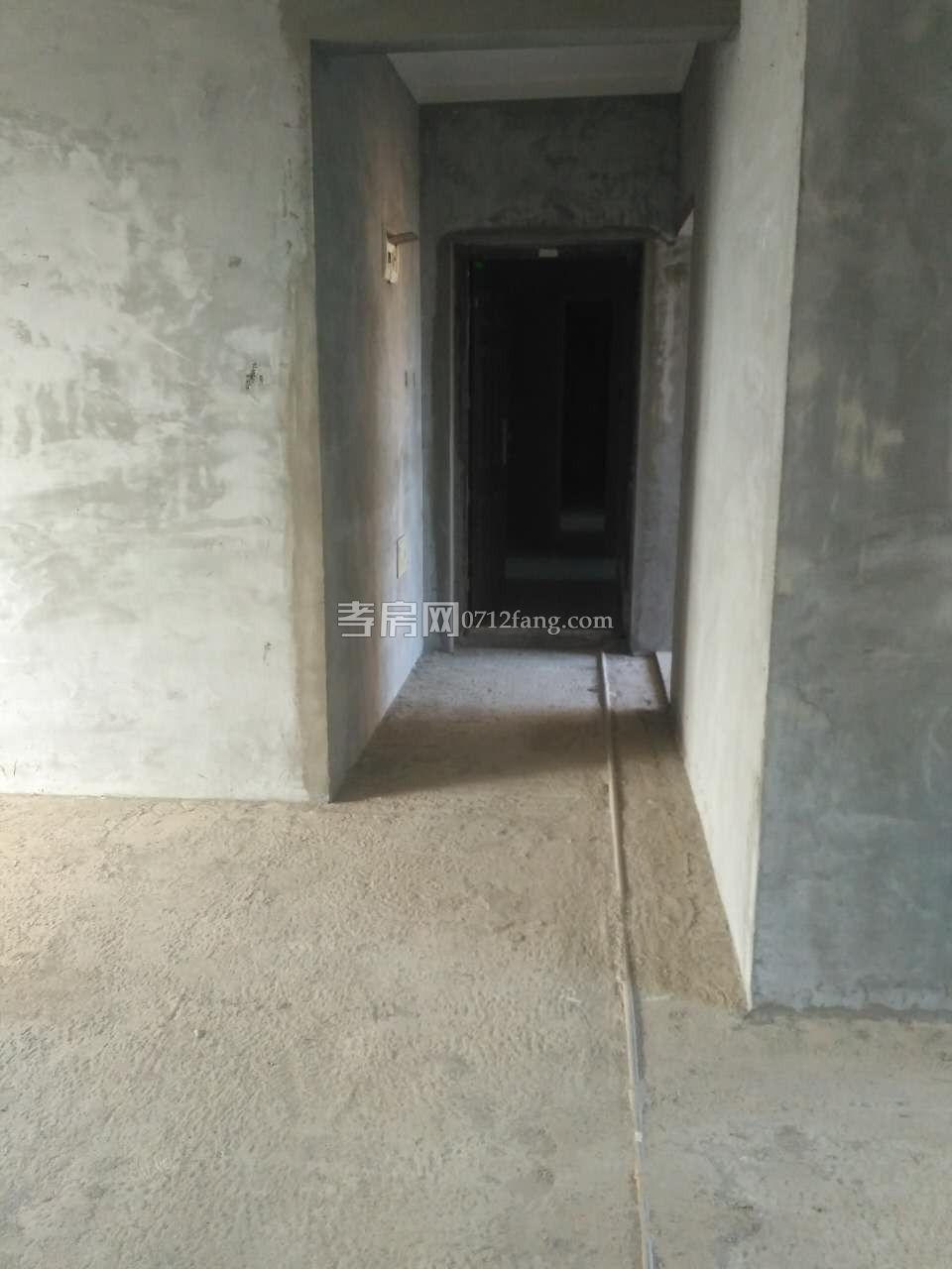 滿二體育館旁小康新村2室2廳1衛(wèi)109平精裝修拎包入住