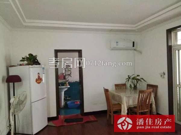 急售！滿二錦繡后湖精裝三房117平70萬