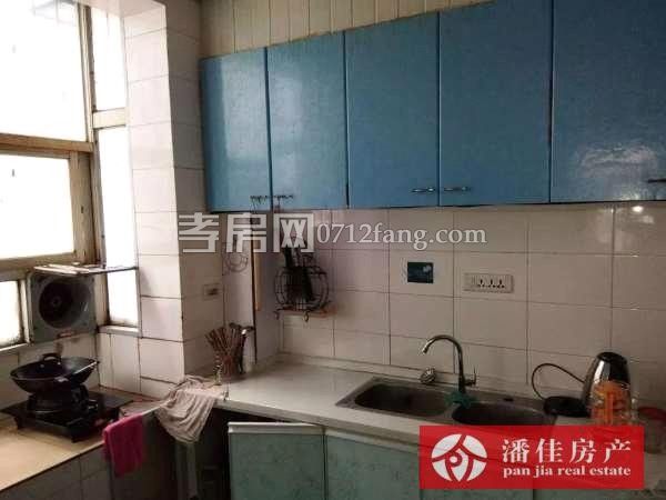 急售！滿二錦繡后湖精裝三房117平70萬