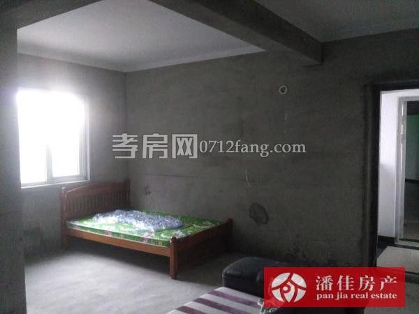 北京二路玉泉 南门对面146平毛坯证满税低