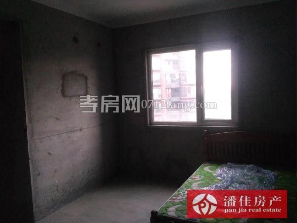 北京二路玉泉 南门对面146平毛坯证满税低