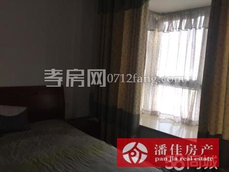 全洲國(guó)際3室2廳2衛(wèi)132平精裝修11樓拎包入住