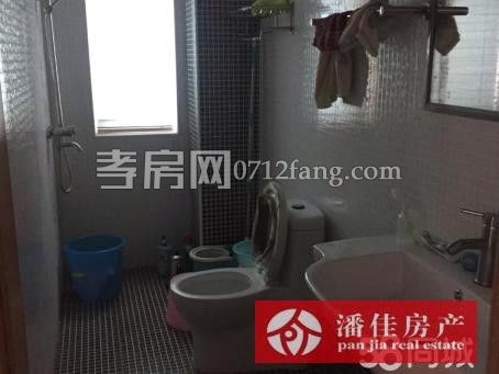 全洲國(guó)際3室2廳2衛(wèi)132平精裝修11樓拎包入住